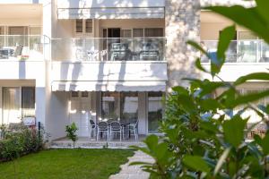 Olive Bay Residence near Melia