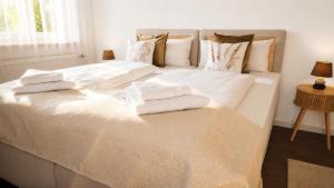 Glocke Apartment One
