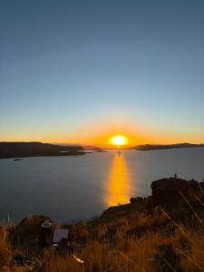 Amantani, Sumaq puñuy wasi, Néstor Lodge