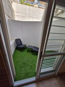 Moderno monoambiente con patio en Pichincha