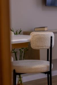 Harmony Apartment by Enida