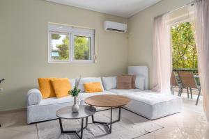 One North Living - Marousi - M Asias 23 by KM