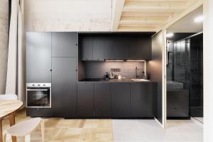 Cozy apartment in Vinohrady café & culture zone