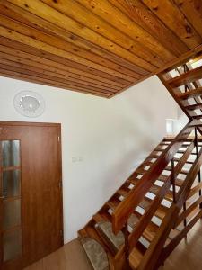 4 Bedroom Elegant, beautiful and spacious home with a botanical garden