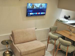 Fleeville Zhan Apartment 1