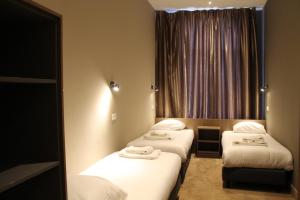 Triple Room room in Hotel Blossoms City
