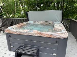 Gunstock Chalet with Hot Tub & Massage Chair