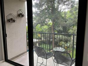 Acogedor, ubicado y fressco gym, pool, and life