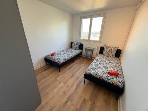 29 CHIC & COSY GRAND APPART 63m2 STATIONNEMENT GRATUIT FREE WIFI SMART TV NETFLIX