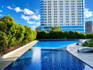 Executive 1-Bedroom Sea View Balcony AEON Towers Fast WiFi