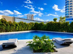 Executive 1-Bedroom Sea View Balcony AEON Towers Fast WiFi