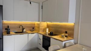 Apartments Hokejowa 77 with Parking