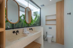 Modern Chic 1-Bedroom & 2-Bedroom Pool Villas Near Bingin Beach