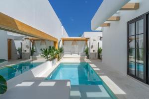 Modern Chic 1-Bedroom & 2-Bedroom Pool Villas Near Bingin Beach