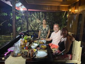 Loh jinawi Guest House Bunaken