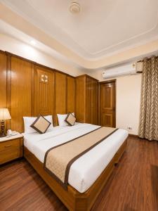Hotel Kochar International - 1 Minute From Gaffar Market Karol Bagh New Delhi