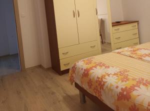 Sweet Home by Suzy & Ivan