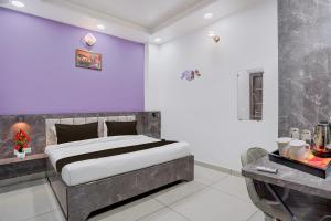 Super Townhouse Jagannath Temple Noida Formerly Moonlit