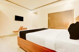 Hotel O by OYO Chandigarh Road Formerly Royal Woods