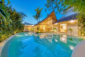 Villa Indigo - 5-BDR with huge pool and garden