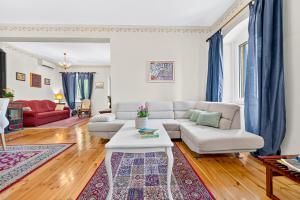 VILLA Mara