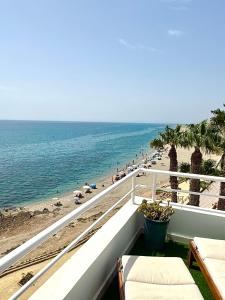 La Calma - Seafront Penthouse