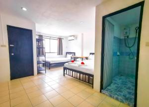 Patong Canal Villa 206
