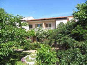 Apartment and rooms Kristina