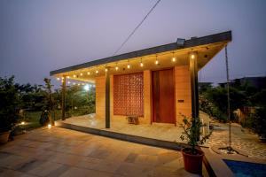 Private Farmhouse & private Pool near Ahmedabad