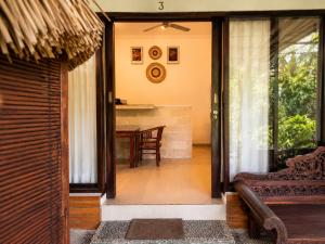 Jungle Hideaway Villas 3 - River Backyard