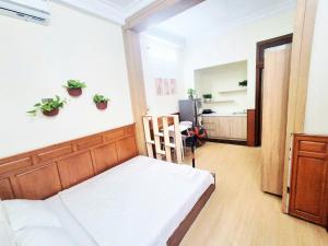 Nice 1BR Plus Apart Private Kitchen At 2nd Floor Near Canal