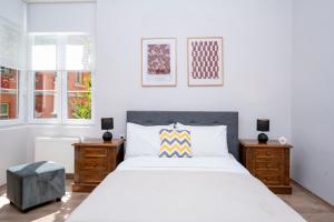 Spacious 3-Bedroom 2-Bathroom Apartment with Central Location