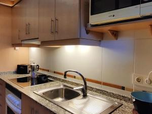 Apartamento esmeralda con piscina