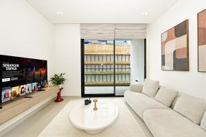 Brand New 1BR with Modern Furnishing by BMS