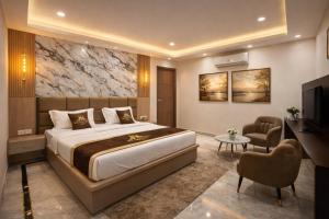 The Hotel Atlantes Suites Of Signature StayZ Near Vishwanath Mandir Rathyatra