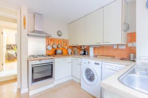 Delightful 3BD Family Home w Garden Finsbury Park