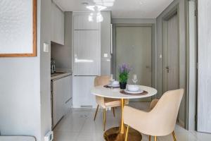 GuestReady - 1BR | Pool View | Downtown Access