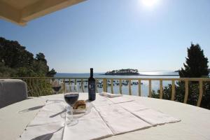 Deluxe apartment Felix beachfrot and sea view