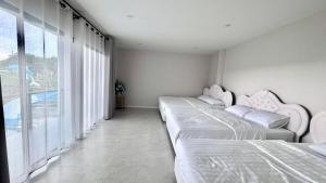 The Grand House Poolvilla บ้านพักสัตหีบ