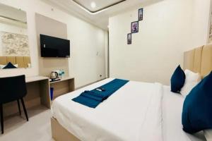 FabHotel Shree Inn