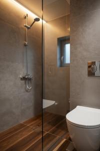 Piraeus Port Suites Luxury No4