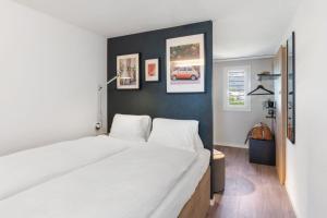 Ascona Lodge, Pool & Garden Retreat