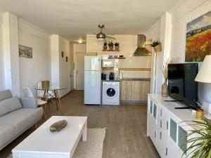 Arenal Beach Escape · Walk to the Sea