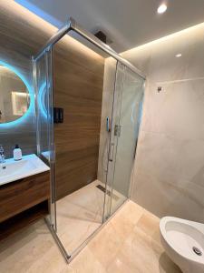 New 2026 apartment 10 mins walk from Mall & Beach - Families Only