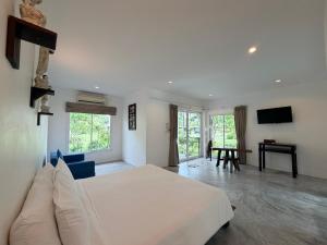 Am Samui Resort Taling Ngam