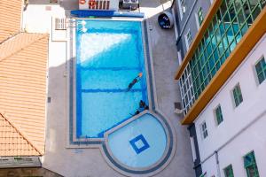 GOLF FURNISHED & SERVICED APARTMENTs