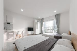 521 Sunrise Riverside Apartment Complex - Block A - 5th Floor