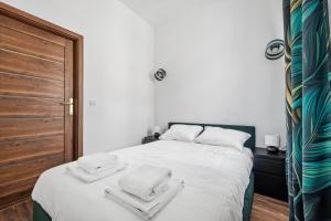 Cyrulicza Old Town Apartment by BookingHost