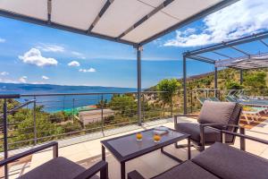 Seaview holiday home Lemona