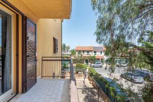 Spacious Apartment close to the Beach-Isola Summer